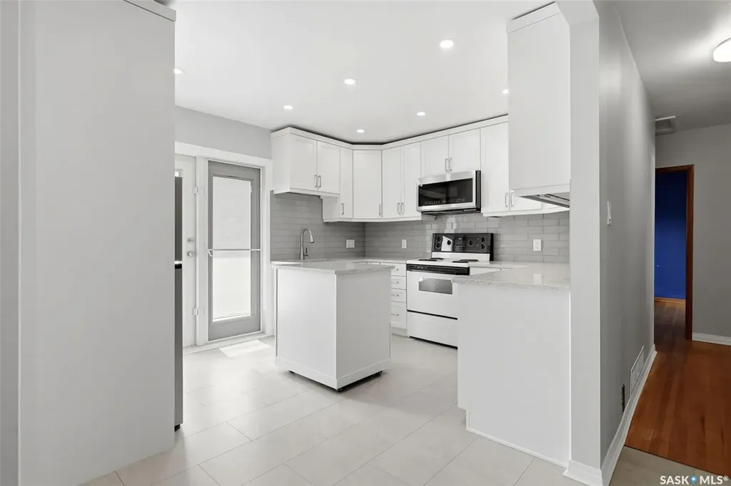 1631 Macpherson Avenue Regina SK S4S 4E1