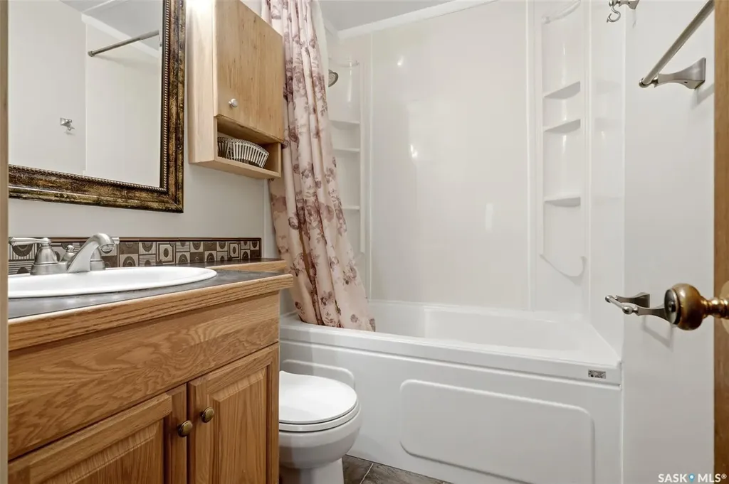 1631 Macpherson Avenue Regina SK S4S 4E1