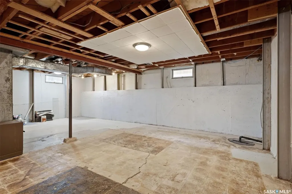 1631 Macpherson Avenue Regina SK S4S 4E1