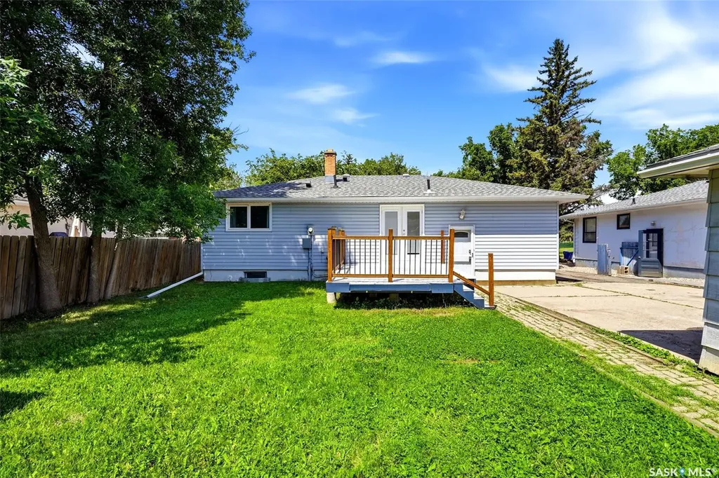 1631 Macpherson Avenue Regina SK S4S 4E1