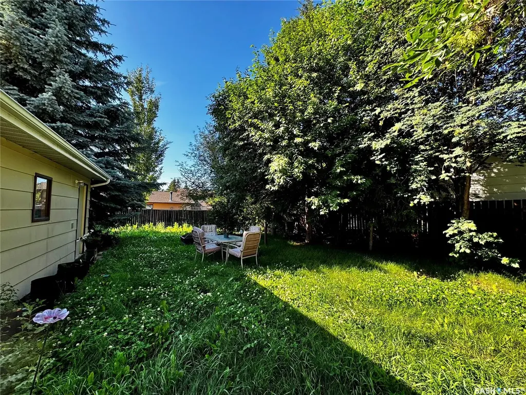 3554 Fairlight Drive Saskatoon SK S7M 4T3
