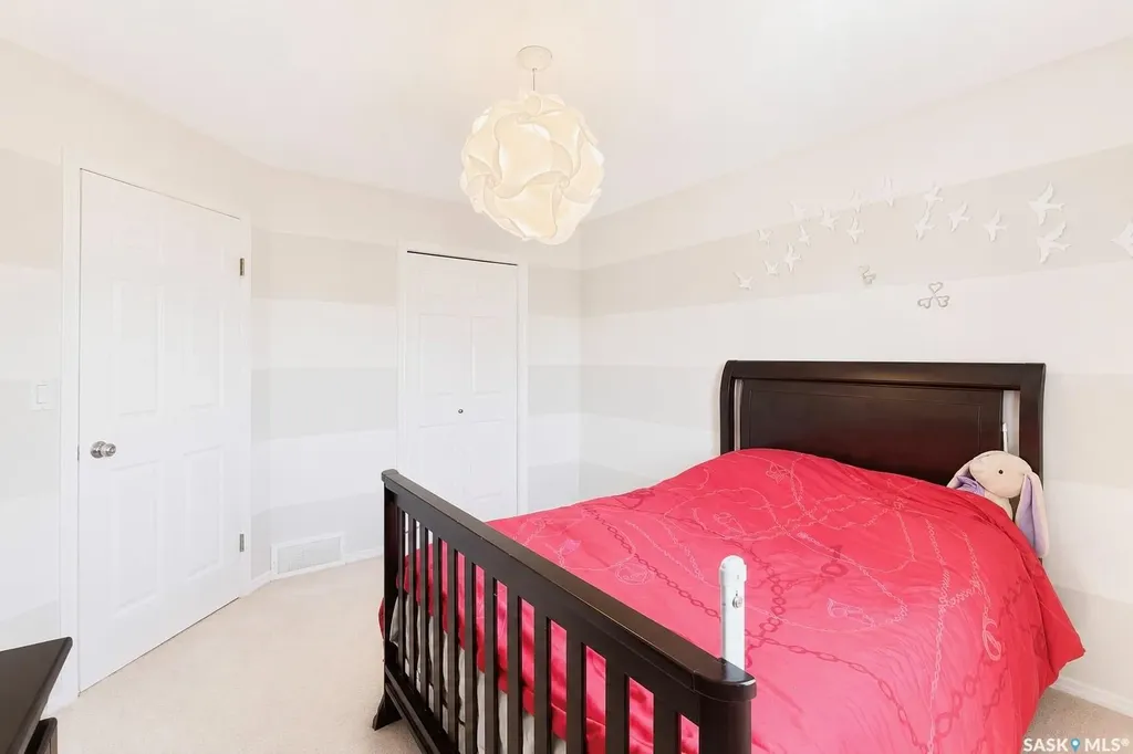 338 Stensrud Road Saskatoon SK S7W 1B4