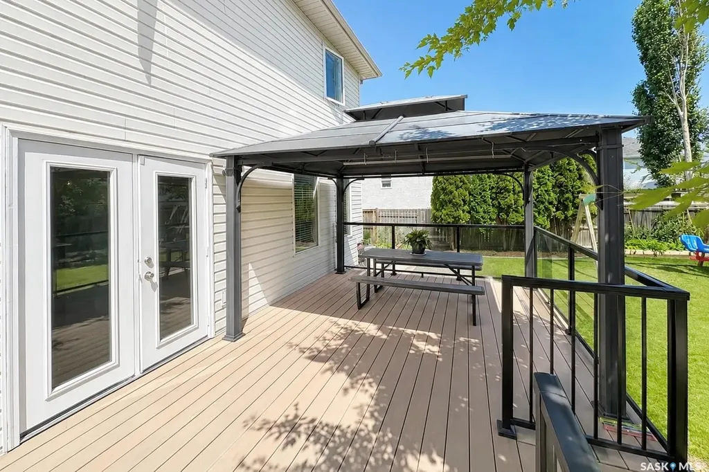 338 Stensrud Road Saskatoon SK S7W 1B4