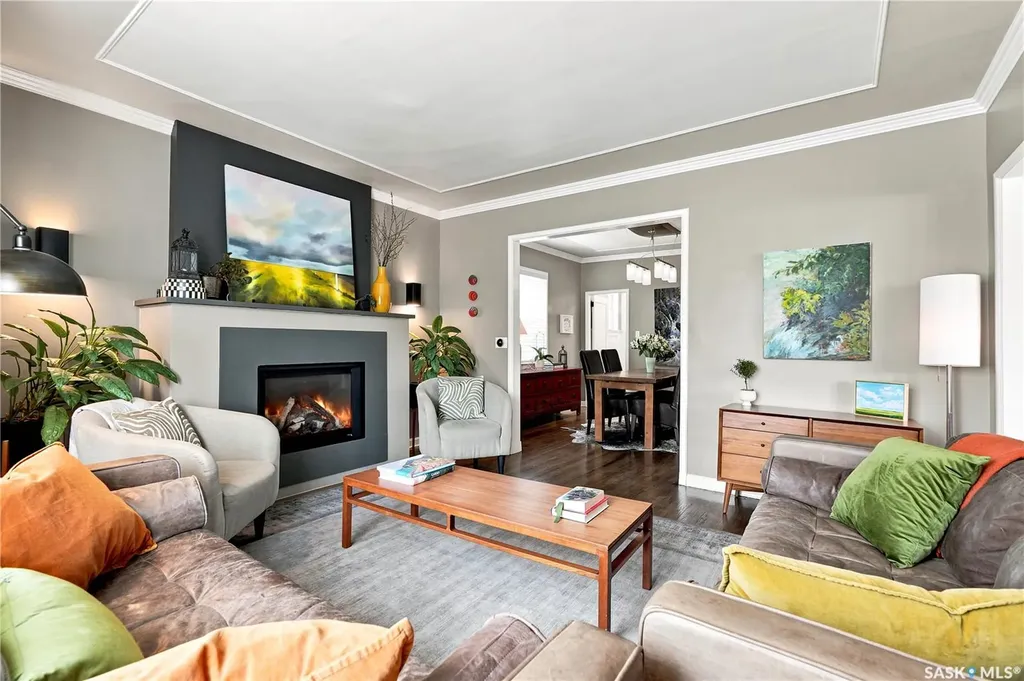 627 12th Street E Saskatoon SK S7N 0H3