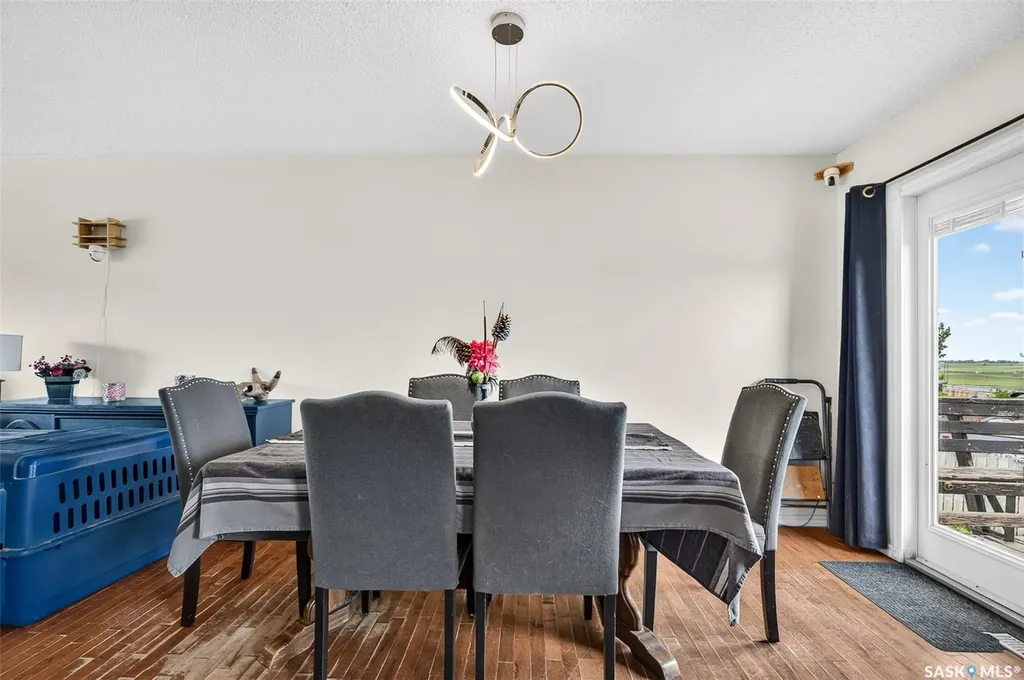 1355 Manitou Crescent Moose Jaw SK S6H 7C4
