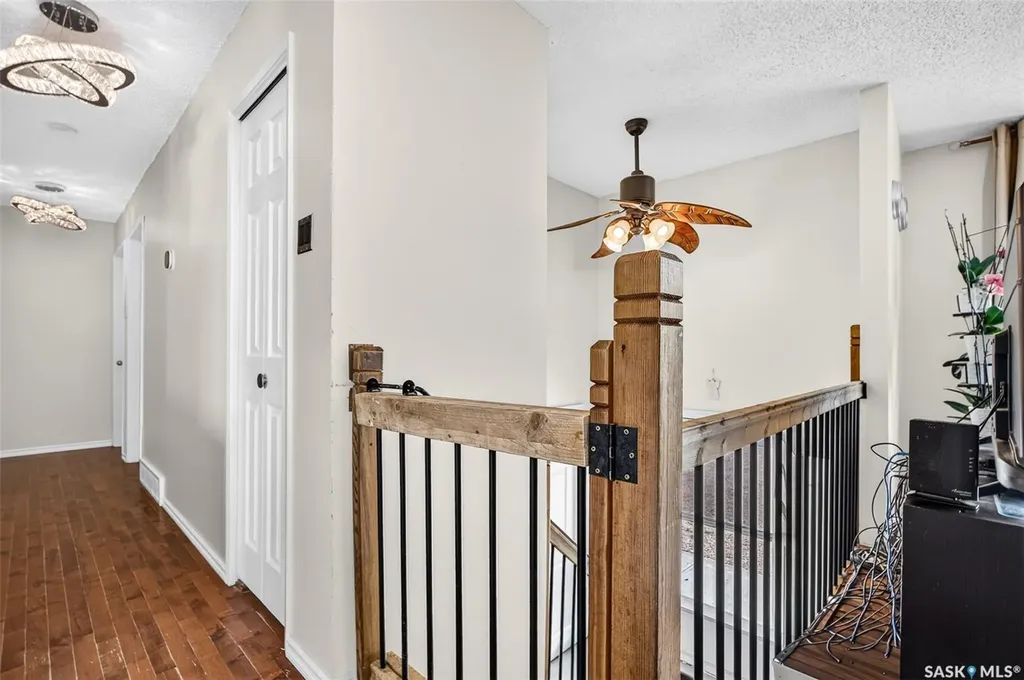 1355 Manitou Crescent Moose Jaw SK S6H 7C4