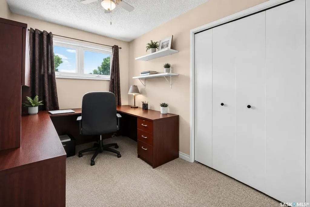 1355 Manitou Crescent Moose Jaw SK S6H 7C4
