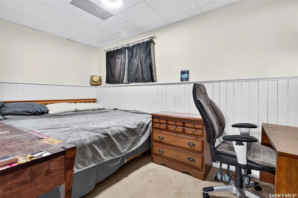 1355 Manitou Crescent Moose Jaw SK S6H 7C4