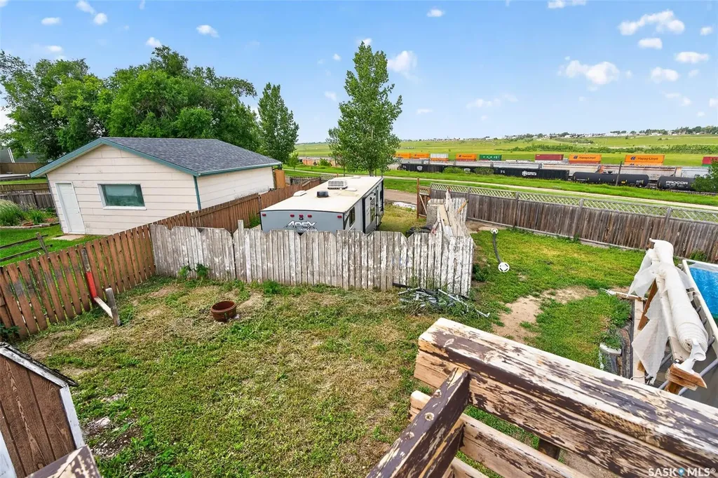 1355 Manitou Crescent Moose Jaw SK S6H 7C4