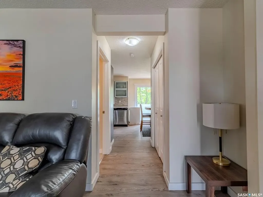 135 Ashworth Crescent Saskatoon SK S7T 0N1