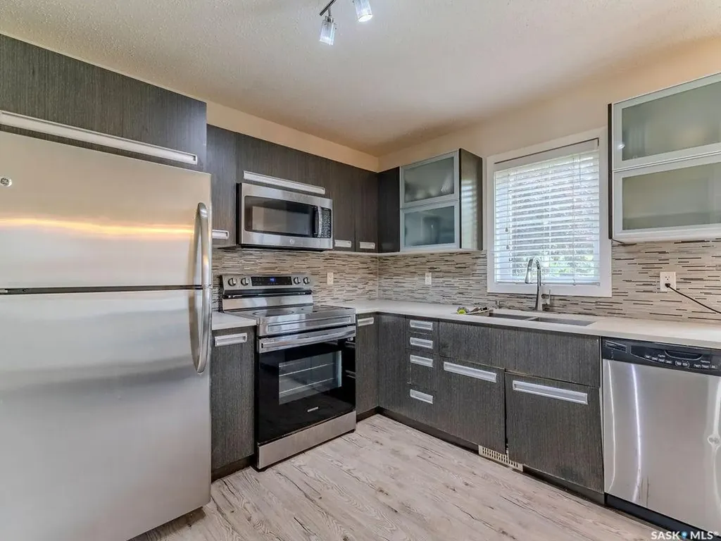 135 Ashworth Crescent Saskatoon SK S7T 0N1