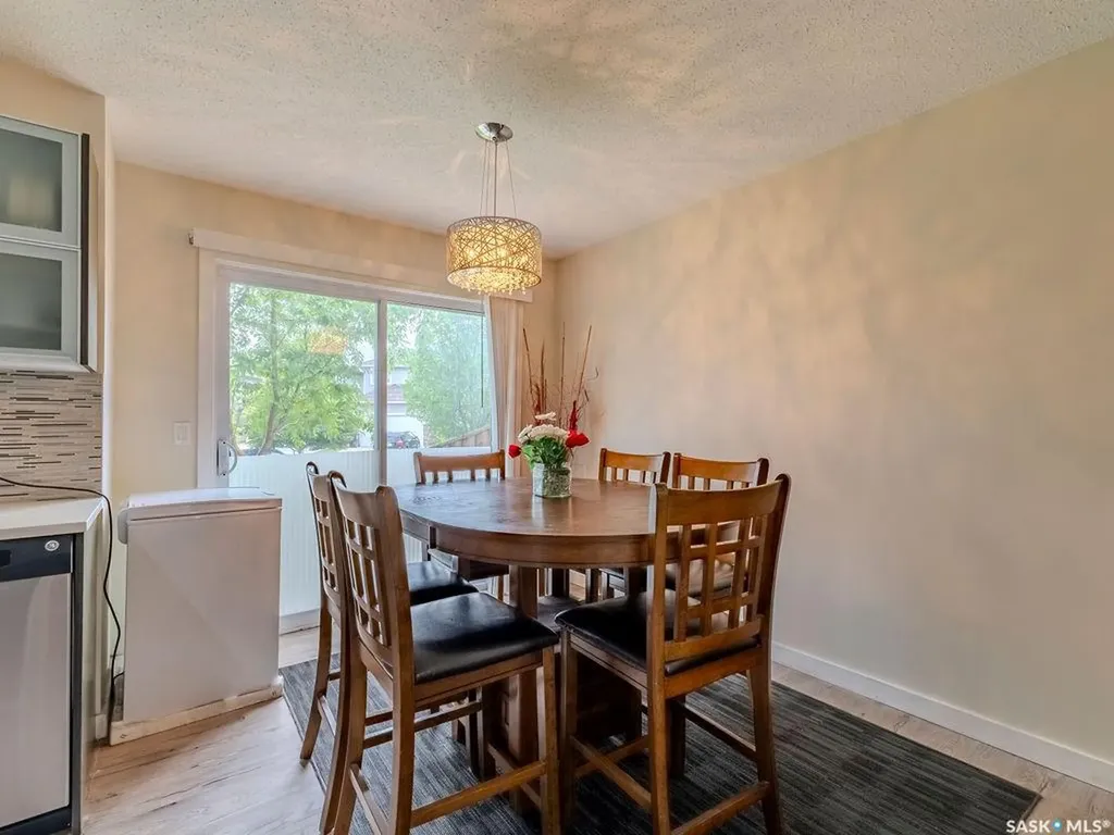135 Ashworth Crescent Saskatoon SK S7T 0N1