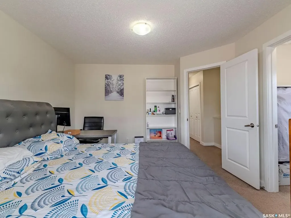 135 Ashworth Crescent Saskatoon SK S7T 0N1