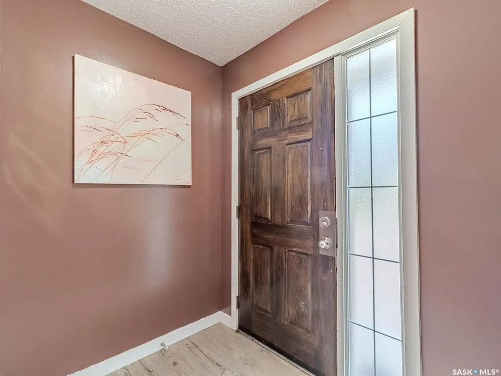 135 Ashworth Crescent Saskatoon SK S7T 0N1