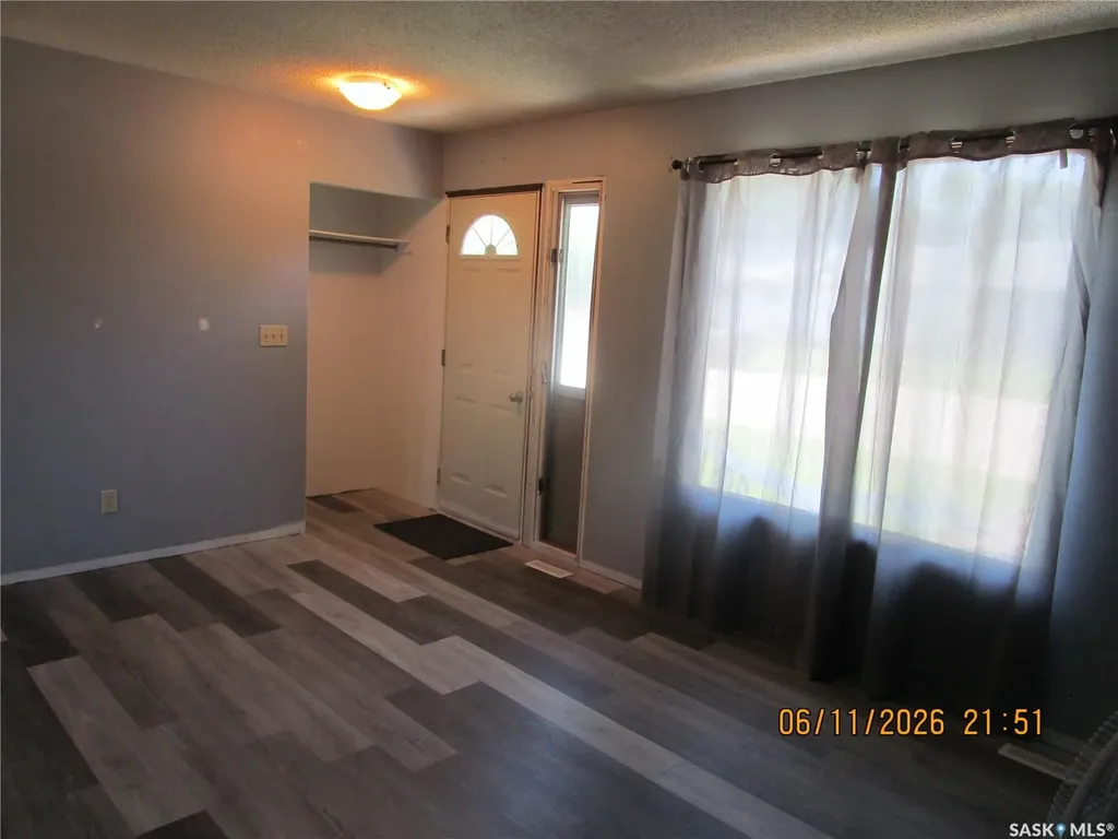 504 4th Avenue W Assiniboia SK S0H 0B0