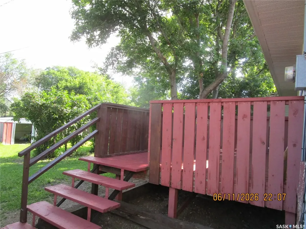 504 4th Avenue W Assiniboia SK S0H 0B0