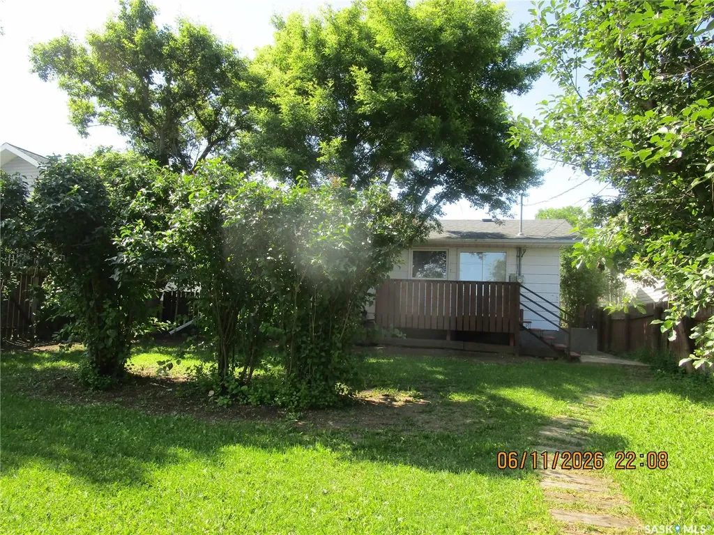 504 4th Avenue W Assiniboia SK S0H 0B0