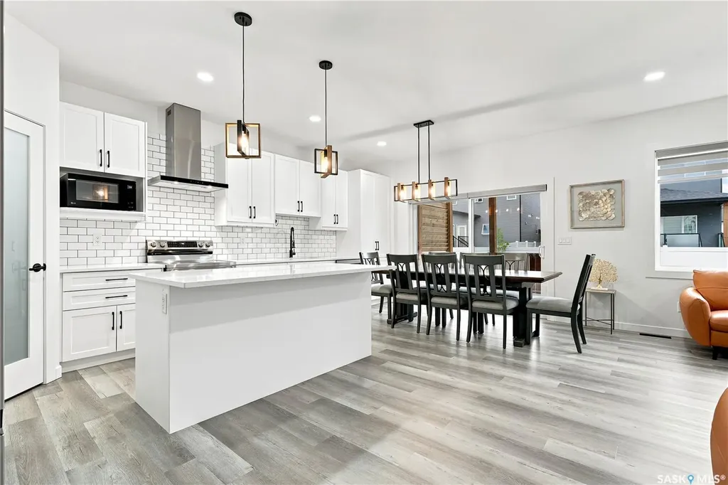 530 Taskamanwa Street Saskatoon SK S7V 1P8