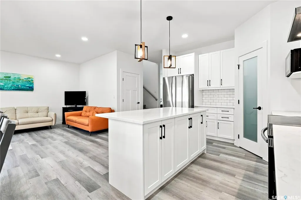 530 Taskamanwa Street Saskatoon SK S7V 1P8