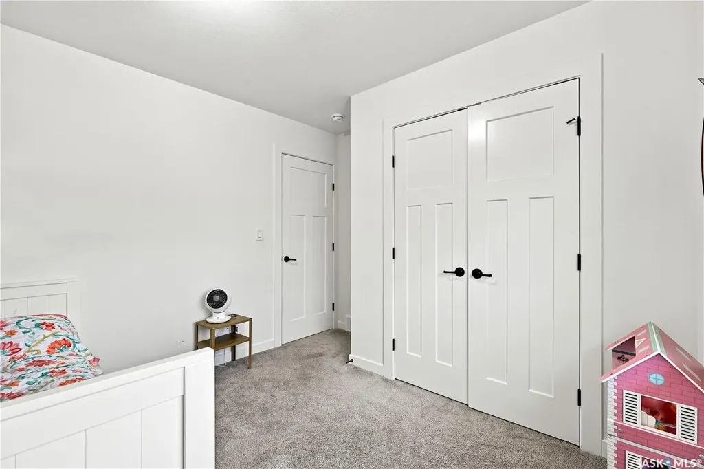 530 Taskamanwa Street Saskatoon SK S7V 1P8