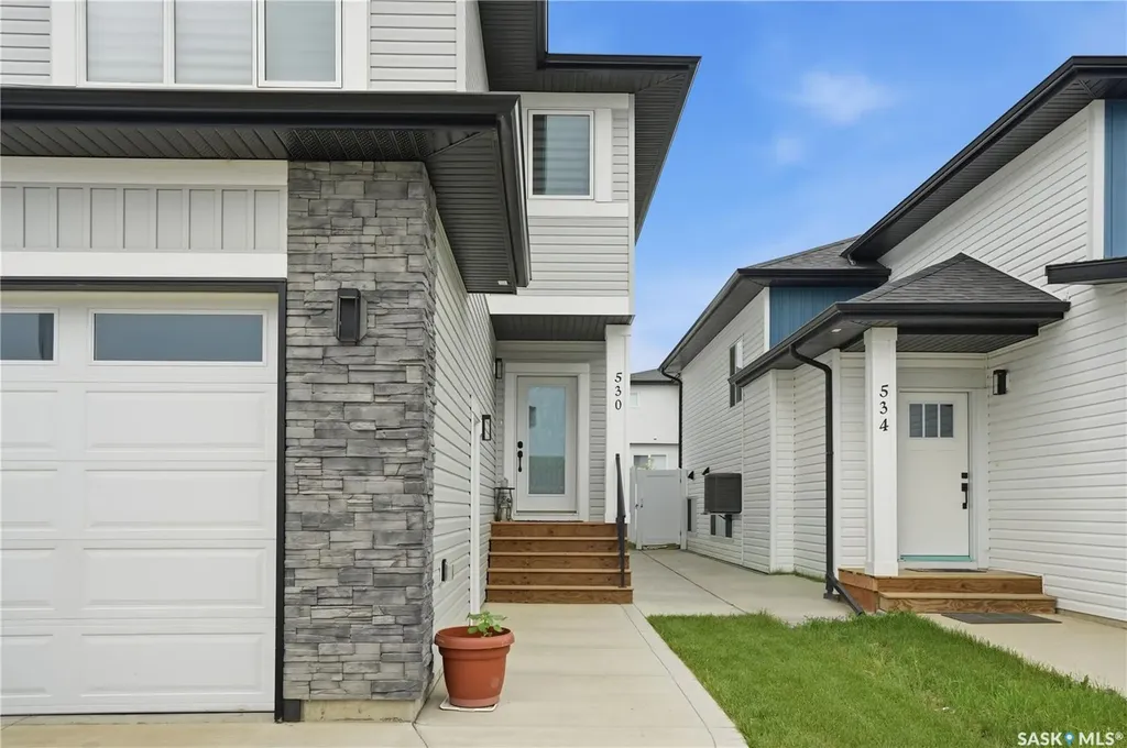 530 Taskamanwa Street Saskatoon SK S7V 1P8