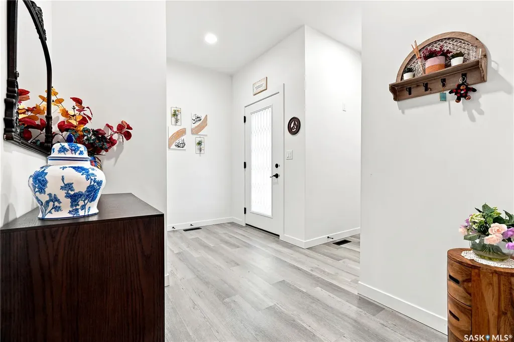 530 Taskamanwa Street Saskatoon SK S7V 1P8