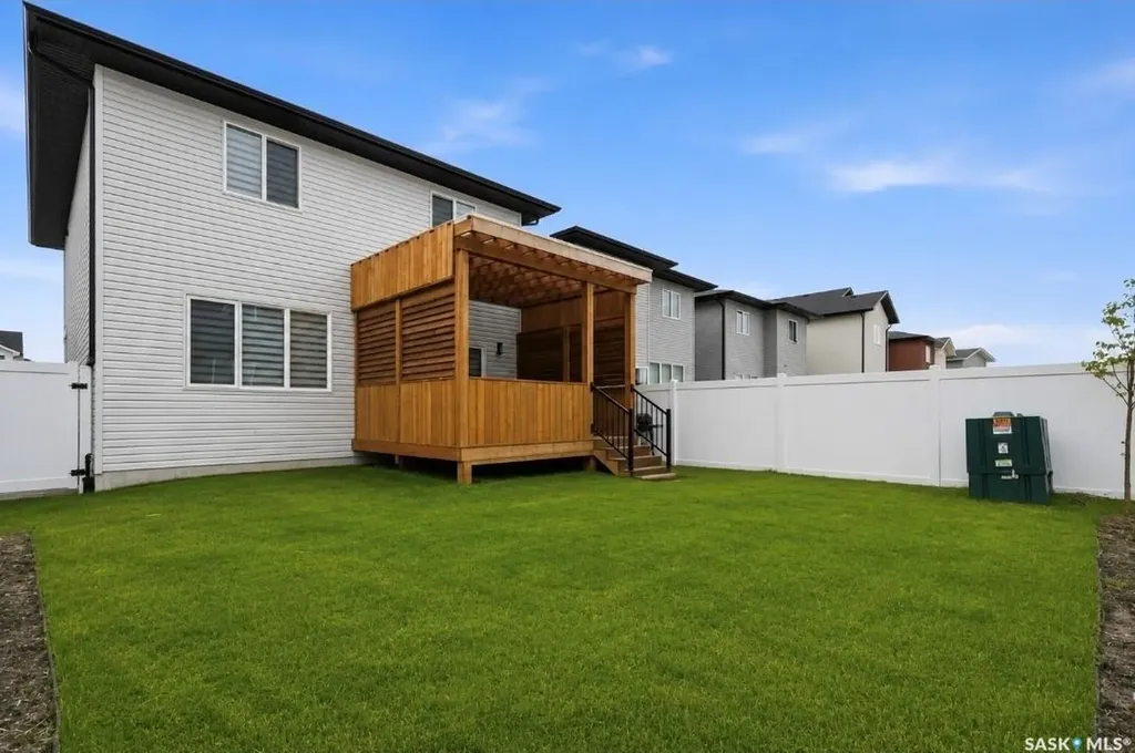 530 Taskamanwa Street Saskatoon SK S7V 1P8