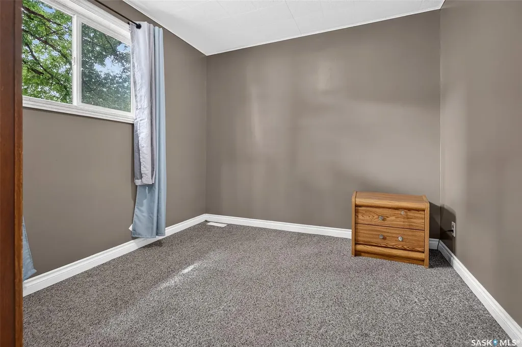 40 Iroquois Street E Moose Jaw SK S6H 4S8