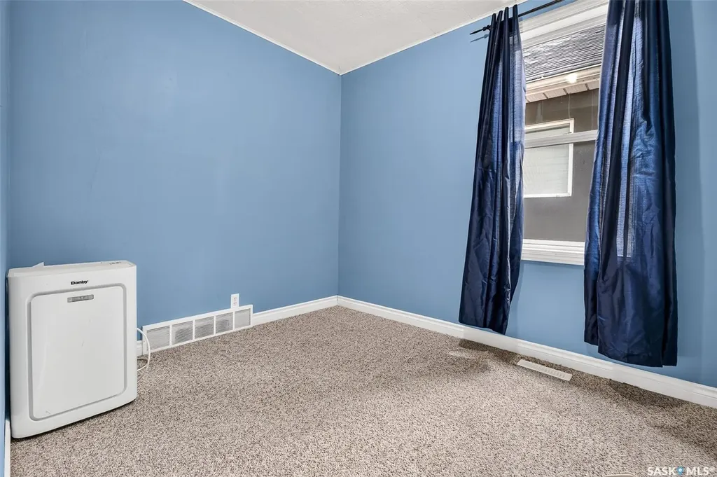 40 Iroquois Street E Moose Jaw SK S6H 4S8