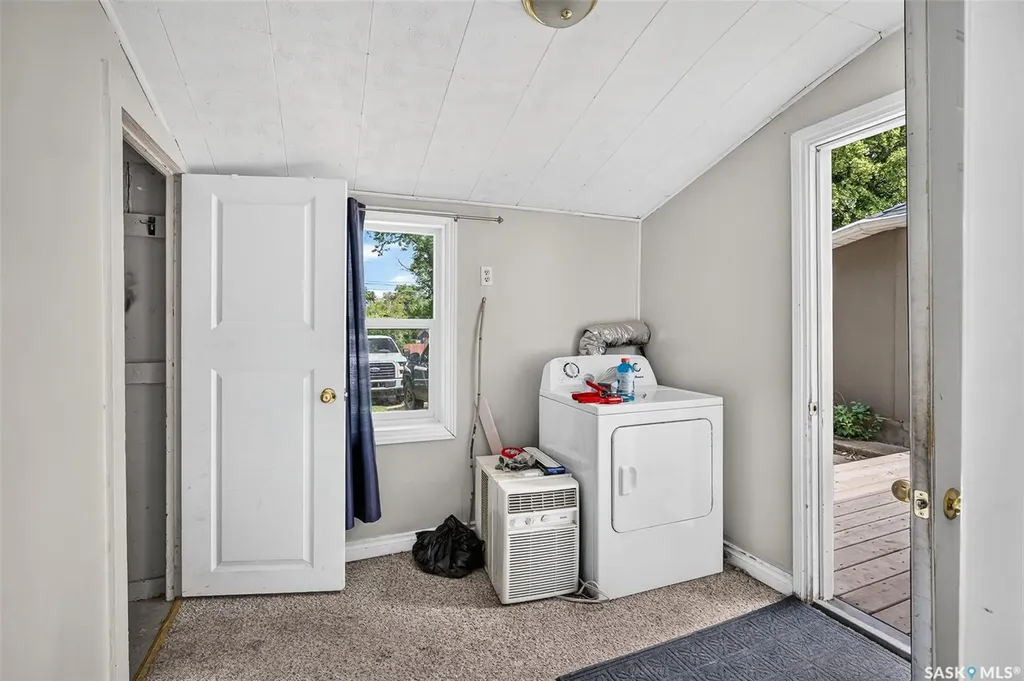 40 Iroquois Street E Moose Jaw SK S6H 4S8