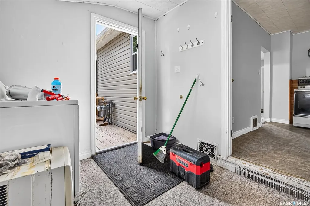 40 Iroquois Street E Moose Jaw SK S6H 4S8