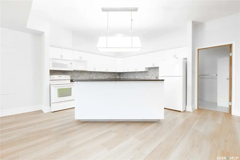 1839 Scarth Street Regina SK S4P 2G9