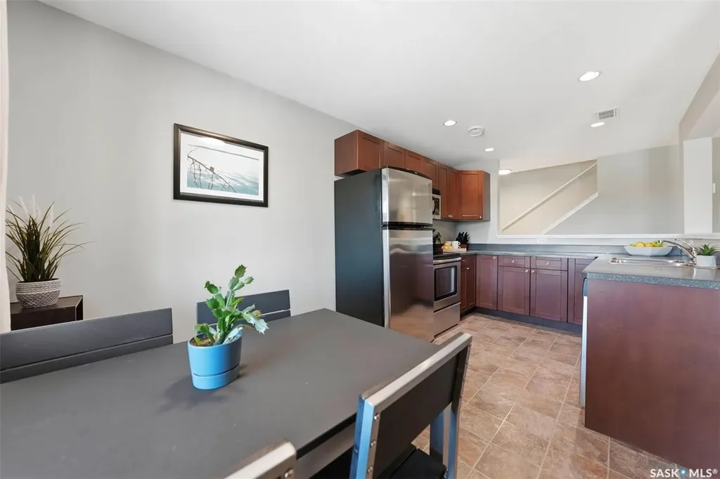 515 28th Street E Prince Albert SK S6V 1X8