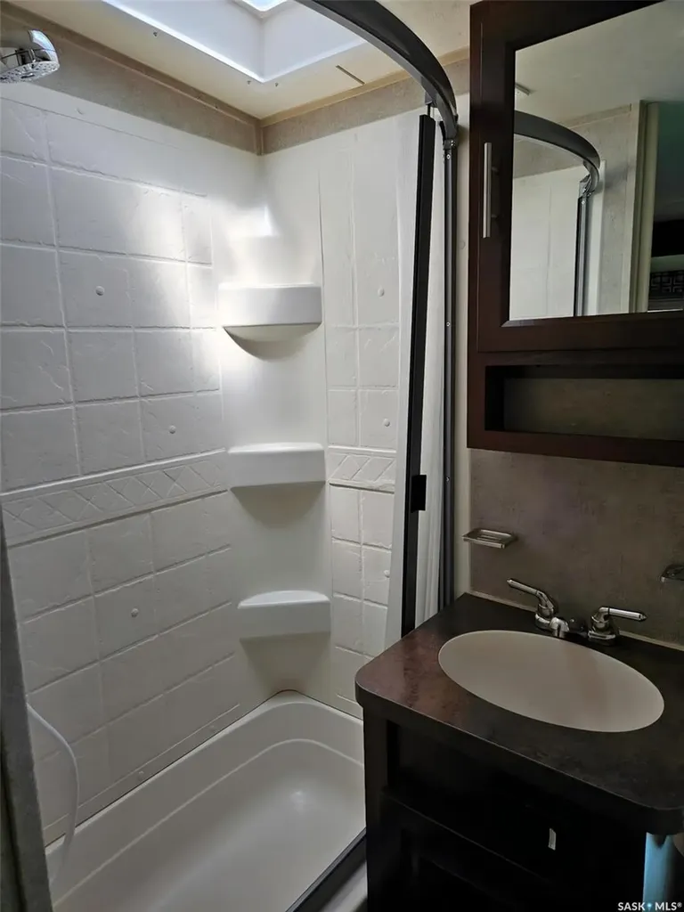 402 Aspen Street Lake Lenore Rm No. 399 SK S0K 2J0