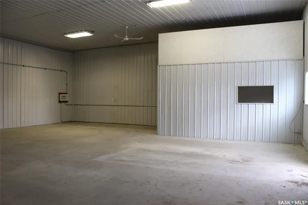 701 37 Highway Shaunavon SK S0N 2M0