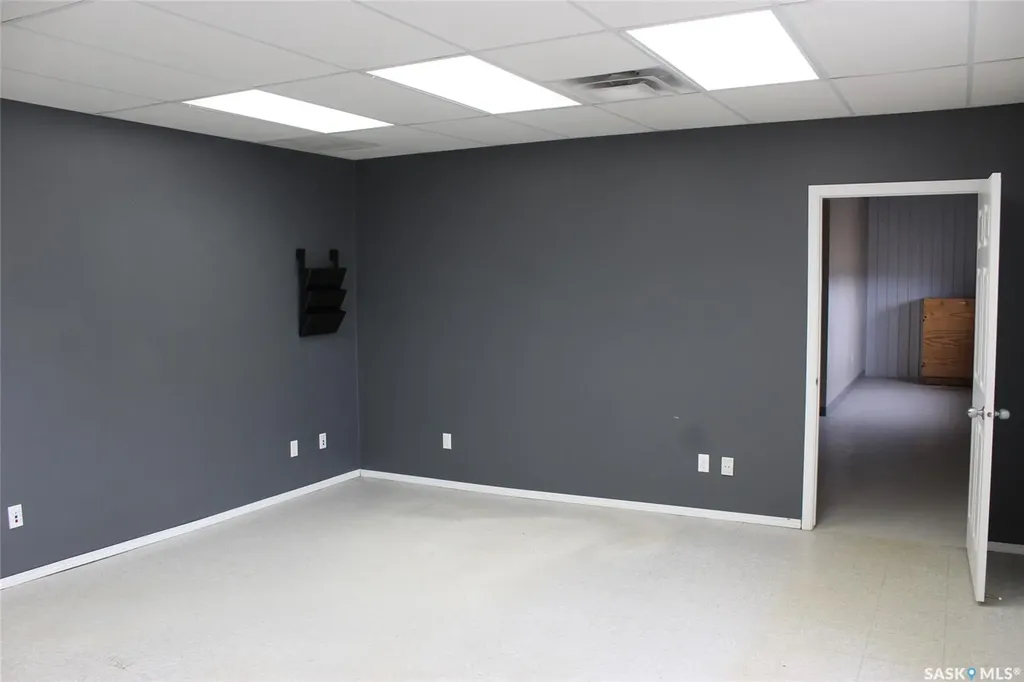 701 37 Highway Shaunavon SK S0N 2M0