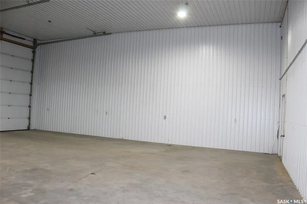 701 37 Highway Shaunavon SK S0N 2M0