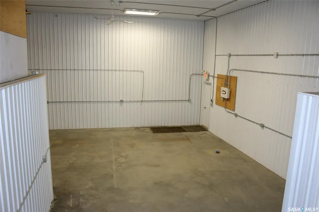 701 37 Highway Shaunavon SK S0N 2M0