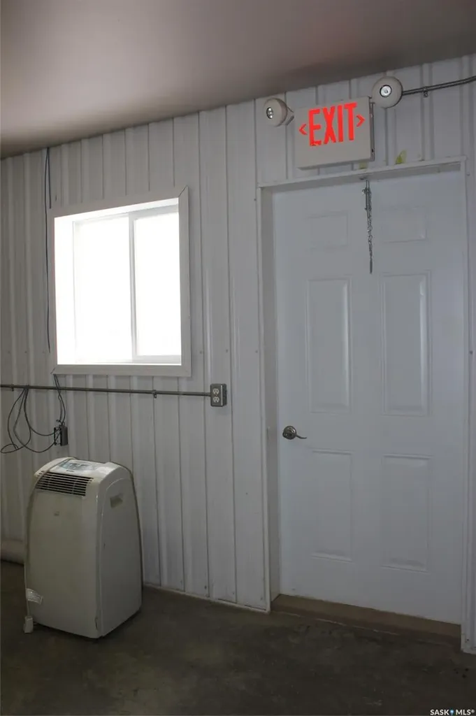 701 37 Highway Shaunavon SK S0N 2M0