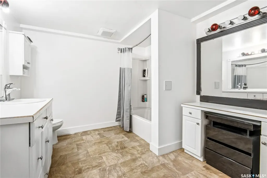 700 Argyle Street Regina SK S4T 3P6