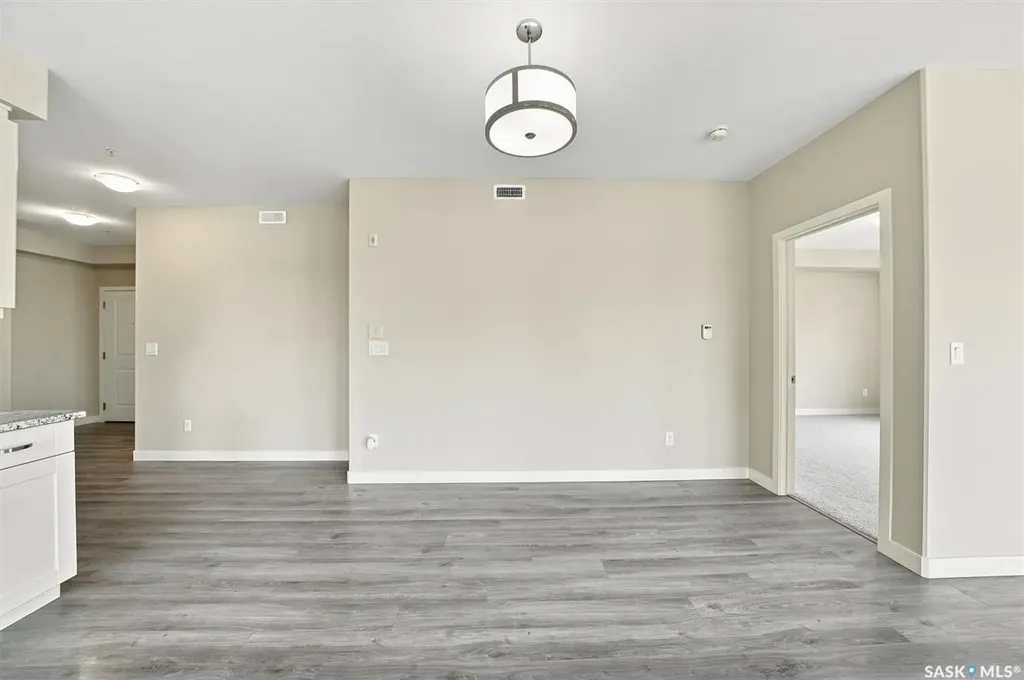 1015 Moss Avenue Saskatoon SK S7H 4J3
