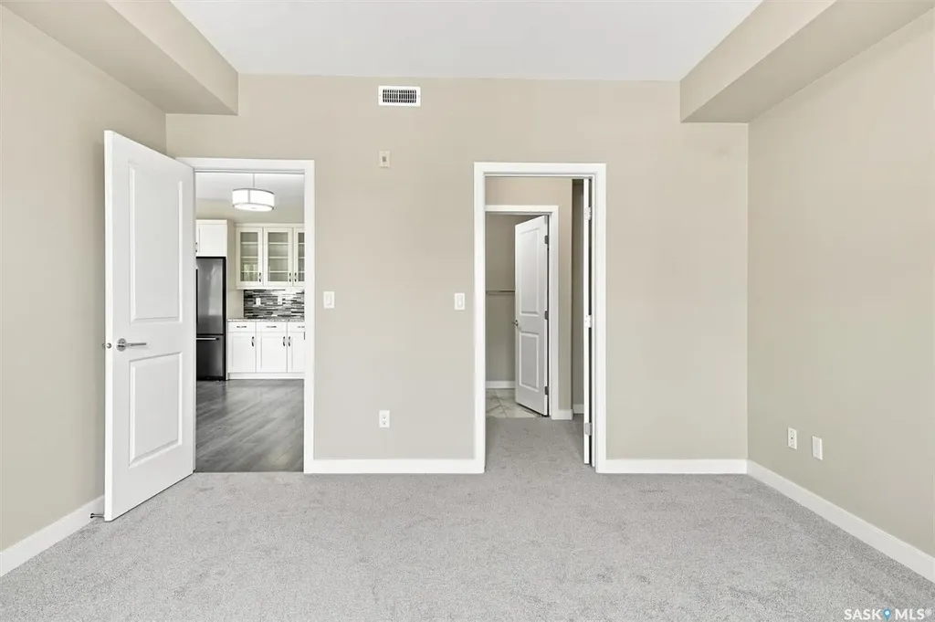 1015 Moss Avenue Saskatoon SK S7H 4J3