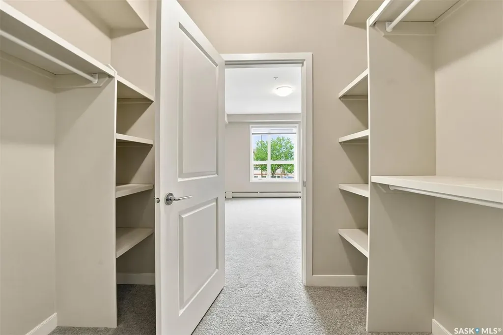 1015 Moss Avenue Saskatoon SK S7H 4J3