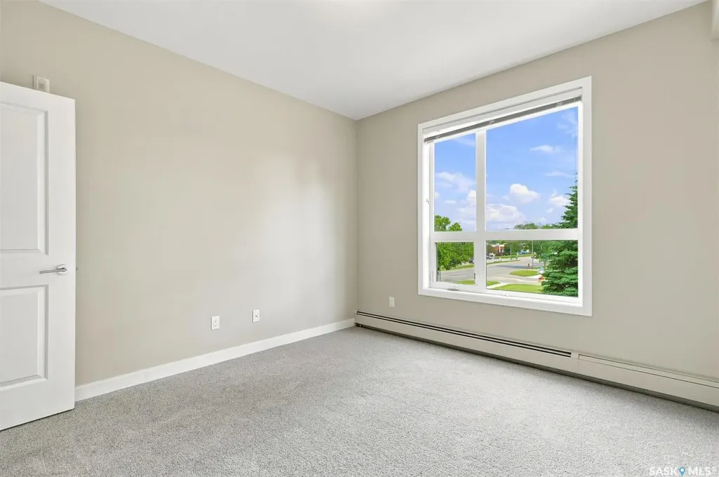 1015 Moss Avenue Saskatoon SK S7H 4J3