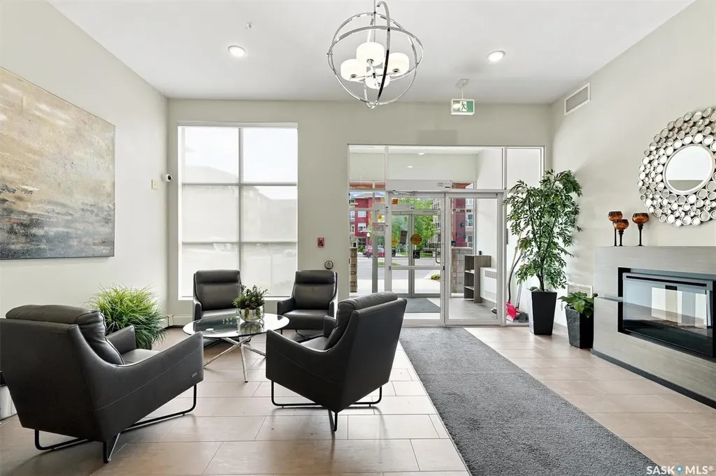 1015 Moss Avenue Saskatoon SK S7H 4J3