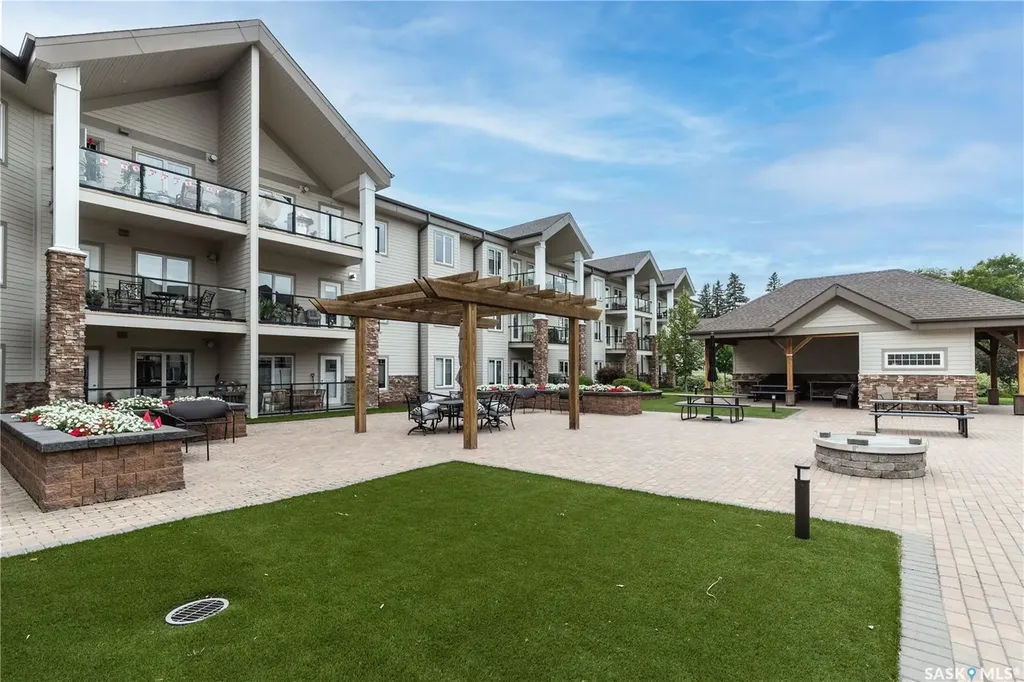 1010 Ruth Street E Saskatoon SK S7J 4M9