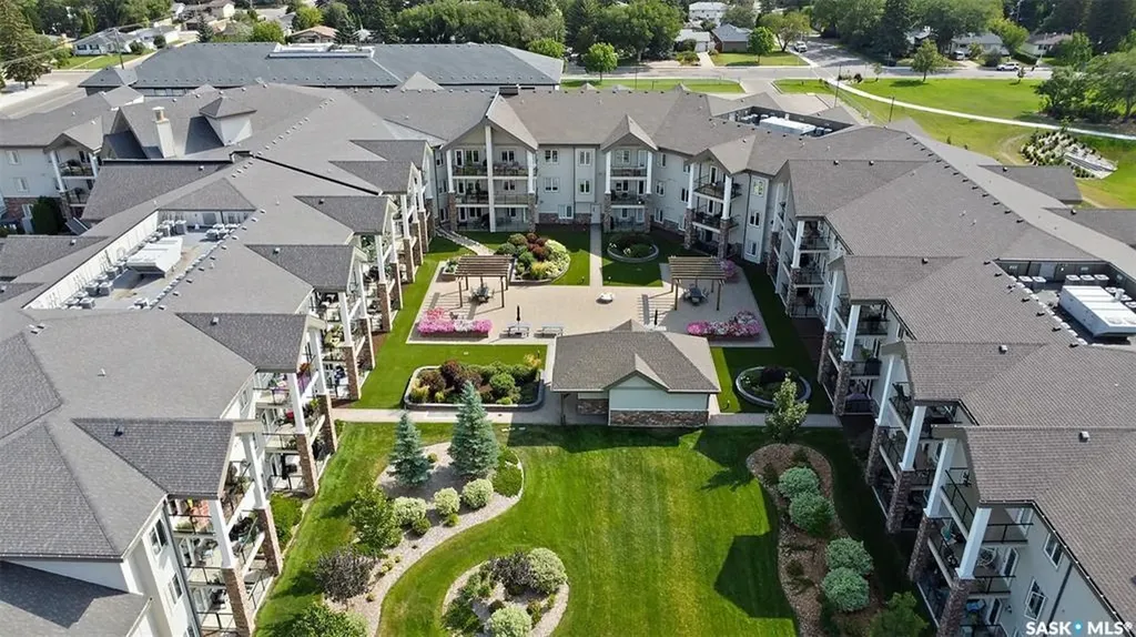 1010 Ruth Street E Saskatoon SK S7J 4M9