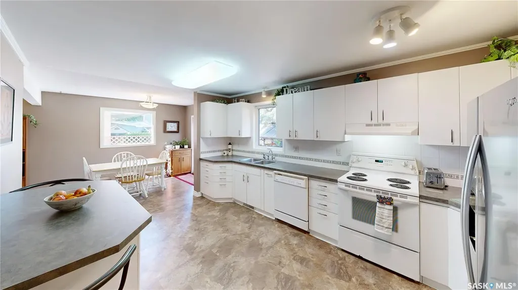 2902 Lacon Street Regina SK S4N 2A8