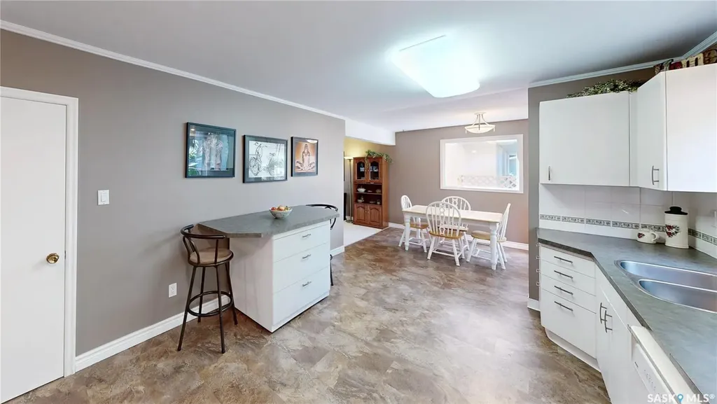 2902 Lacon Street Regina SK S4N 2A8