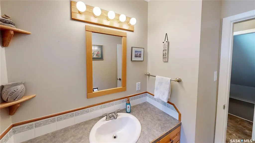 2902 Lacon Street Regina SK S4N 2A8